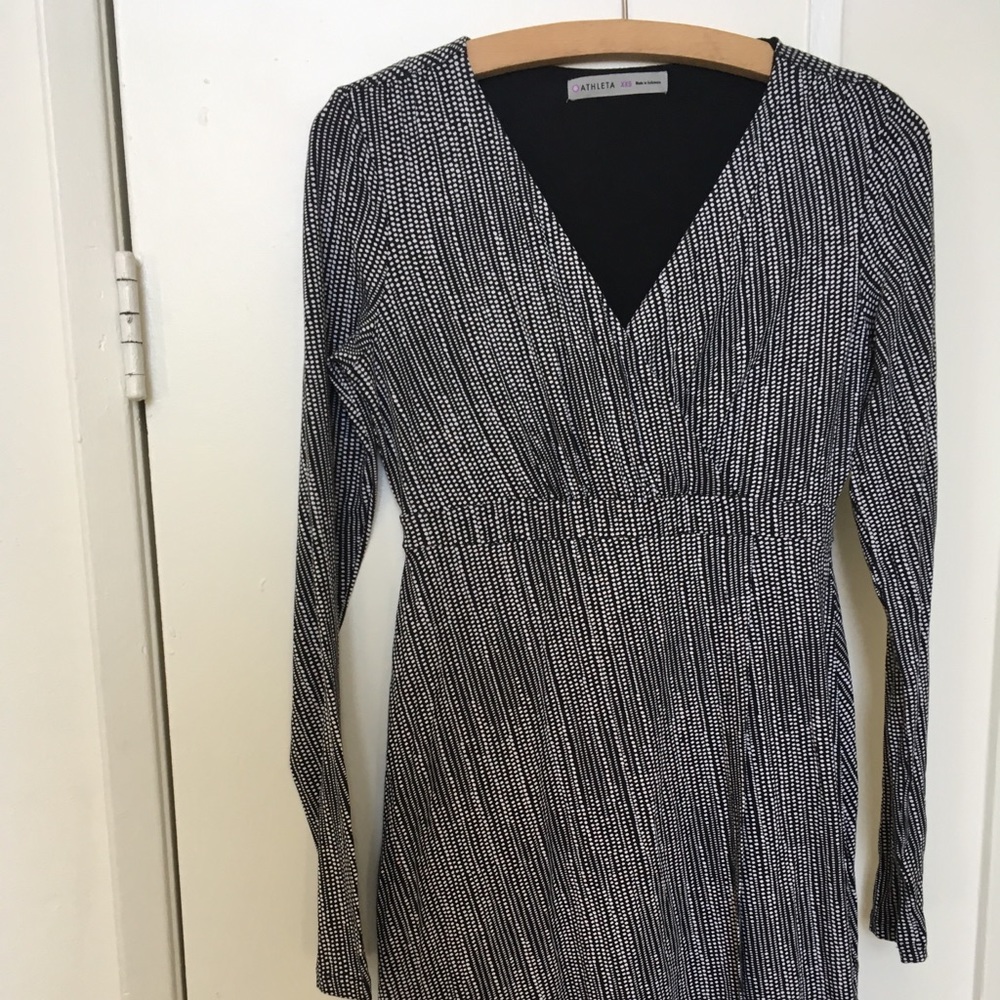 Athleta dotted wrap dress NWOT XXS